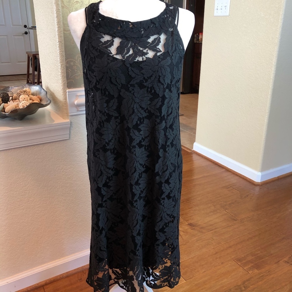 D. Exterior Italian Made Lace Mini Shift Dress S
